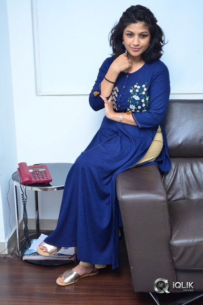Supriya-Aysola-Interview-About-Babu-Baaga-Busy-Movie